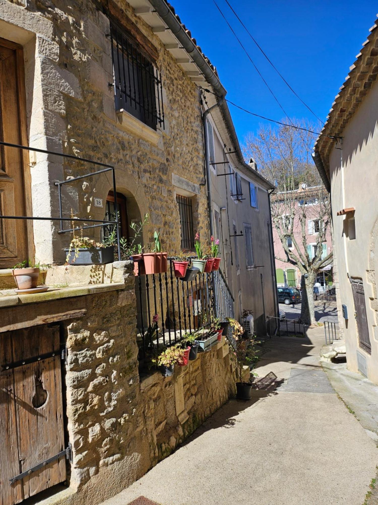 La Petite Maison Céreste Екстериор снимка