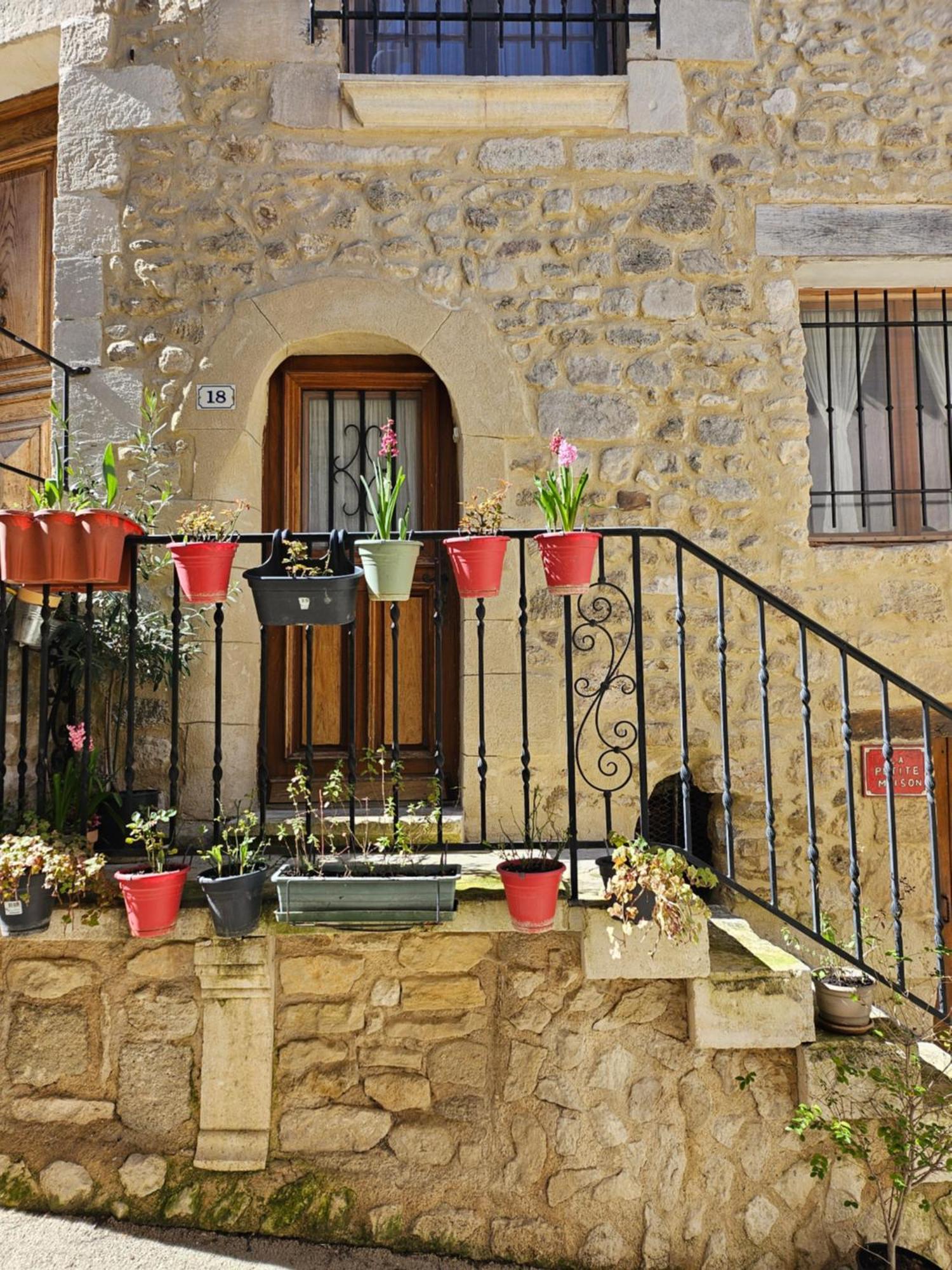 La Petite Maison Céreste Екстериор снимка